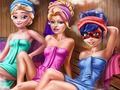 Peli Super Girls Sauna Real Life  verkossa