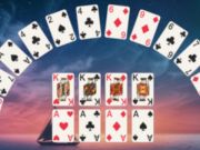 Peli Crescent Solitaire  verkossa