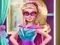 Peli Superhero Doll Closet verkossa