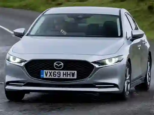Peli Mazda 3 Sedan verkossa