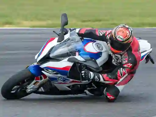 Peli BMW S1000RR verkossa