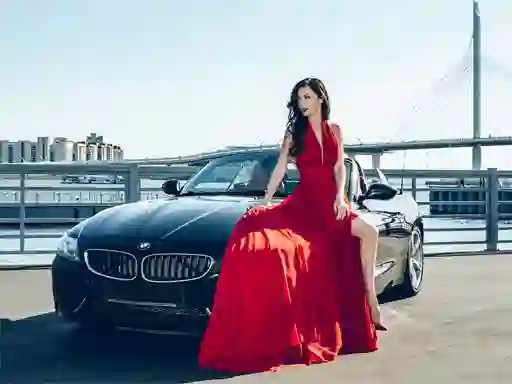 Peli Girls and Cars verkossa