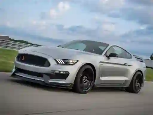 Peli Mustang Shelby Puzzle verkossa