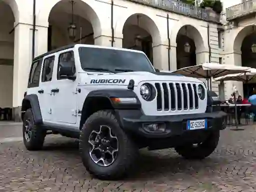 Peli Jeep Wrangler 4xe Slide verkossa