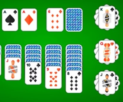 Peli Klondike Solitaire 4 puvut  verkossa