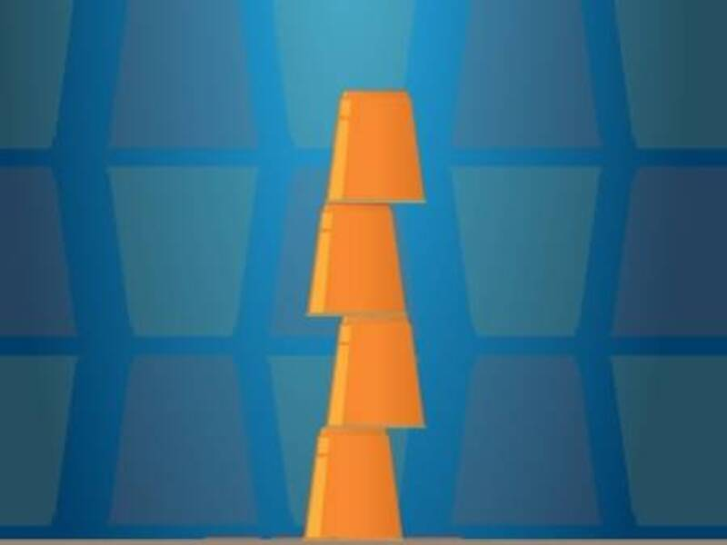 Peli Cups Tower Builder verkossa
